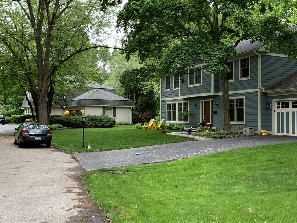 A house with a driveway